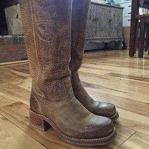 Frye Boots - excellent condition